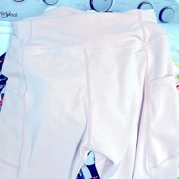 Ladies Pretty Pink Active High Rise Leggings w/Double Pockets On Thighs ~ MEDIUM - Picture 2 of 12